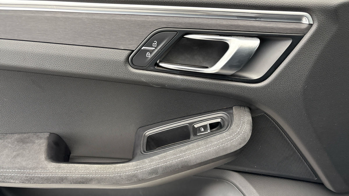 Porsche Macan Image 19