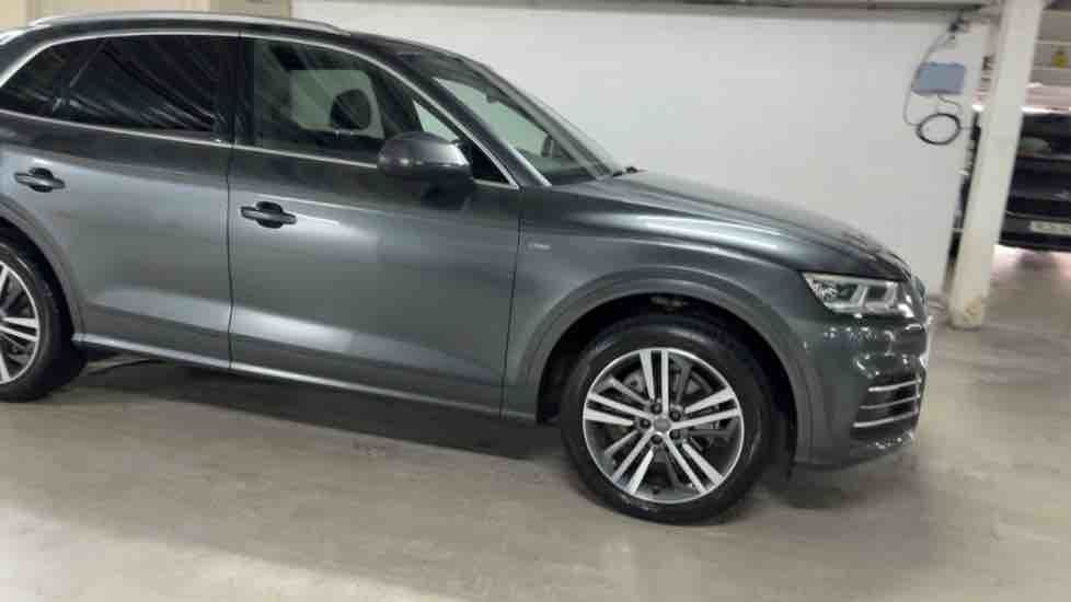 More views of Audi Q5