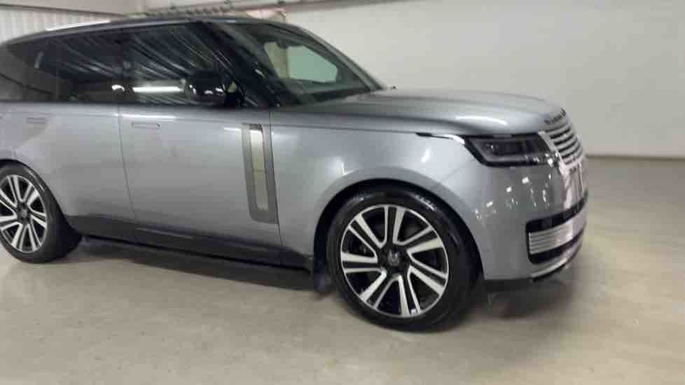 More views of Land Rover Range Rover