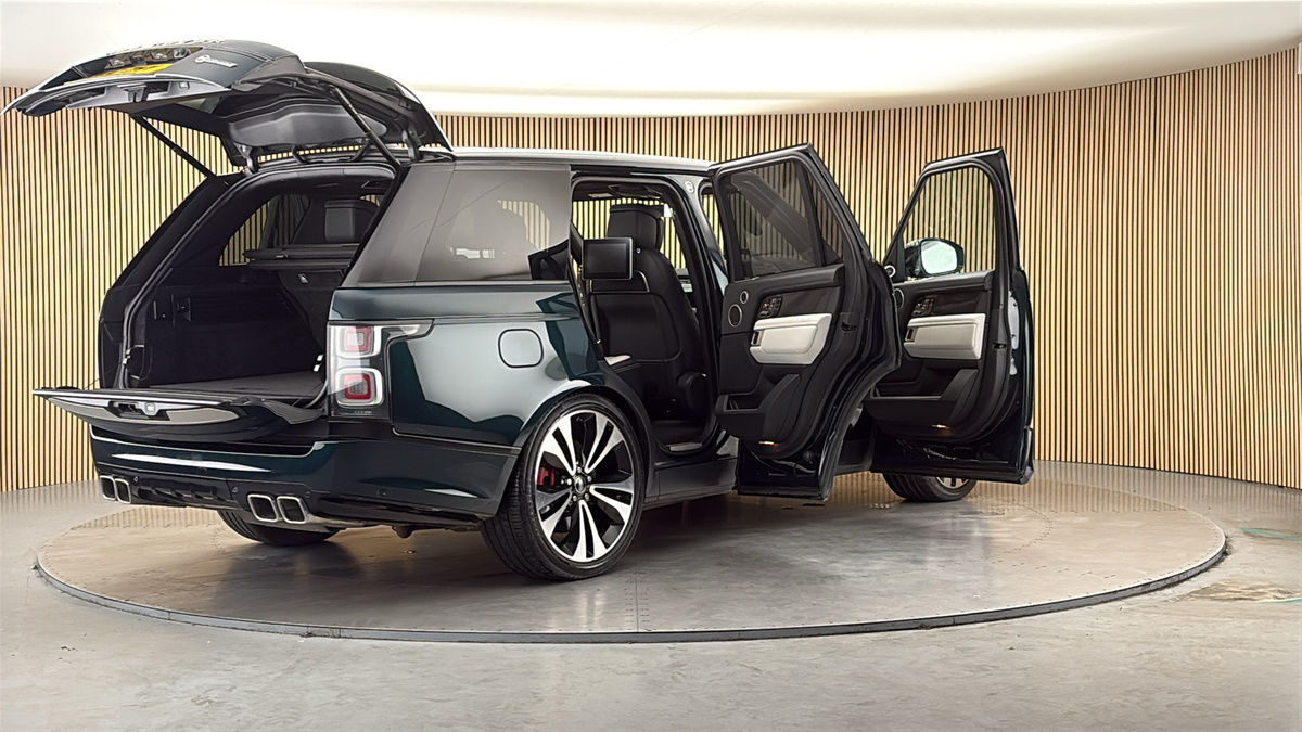 More views of Land Rover Range Rover