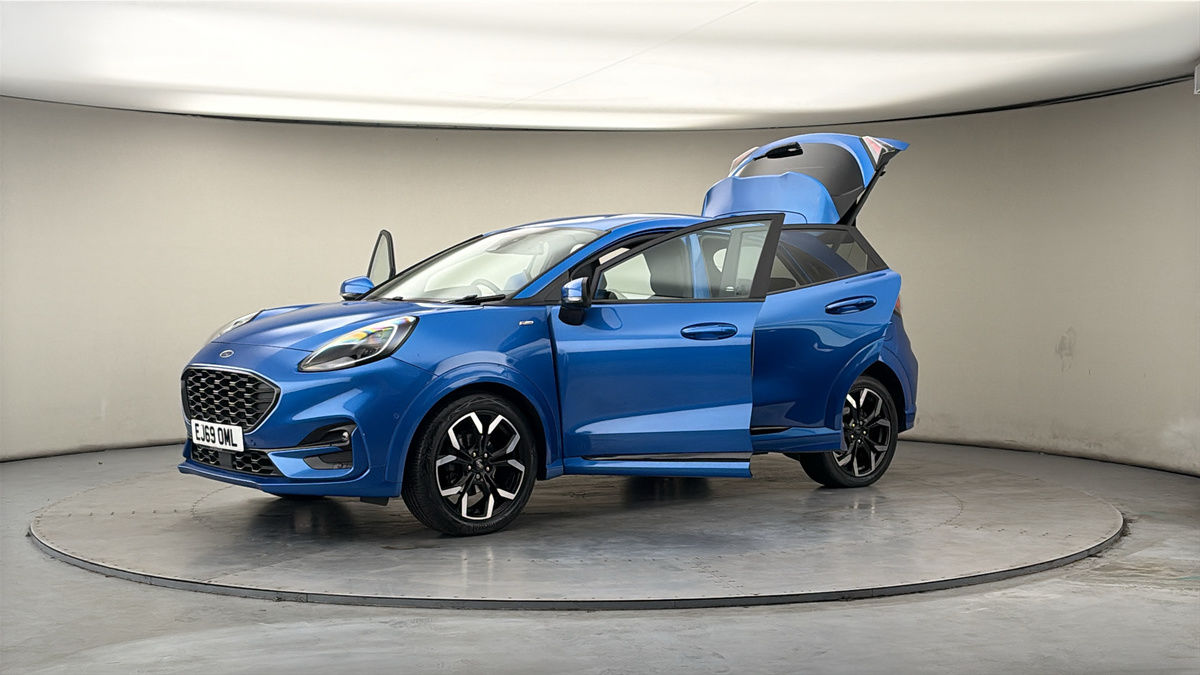 More views of Ford Puma