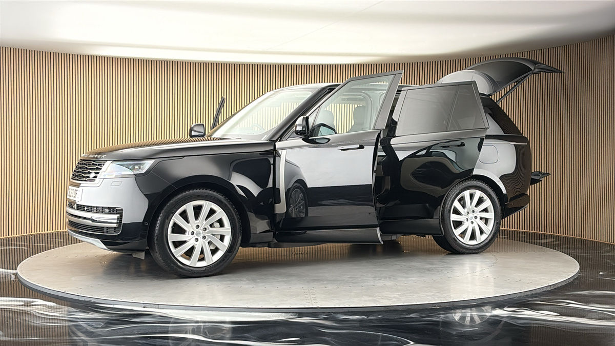 More views of Land Rover Range Rover
