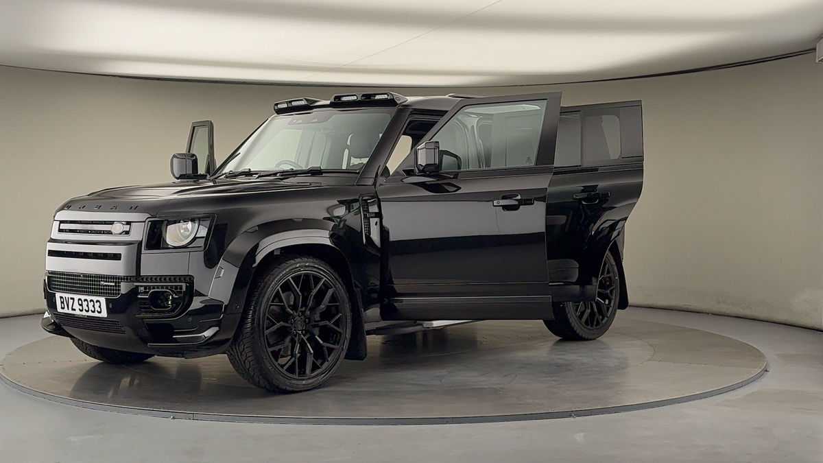 More views of Land Rover Defender 110