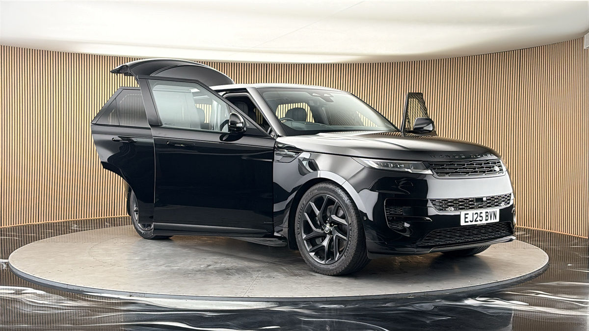 More views of Land Rover Range Rover Sport