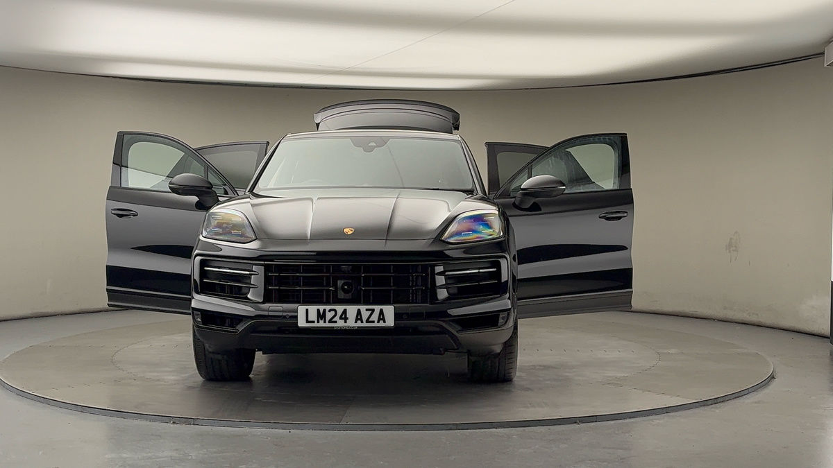 More views of Porsche Cayenne