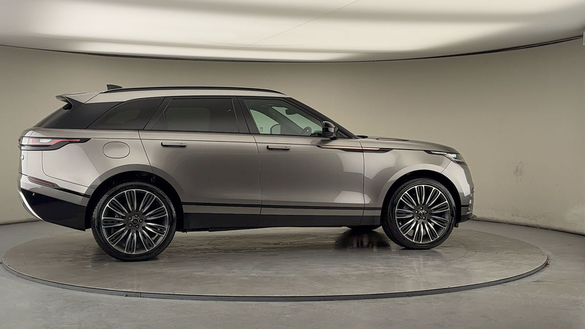 More views of Land Rover Range Rover Velar