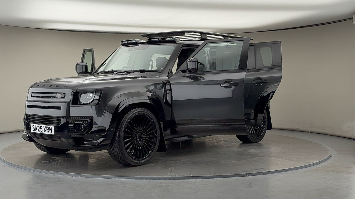 More views of Land Rover Defender 110