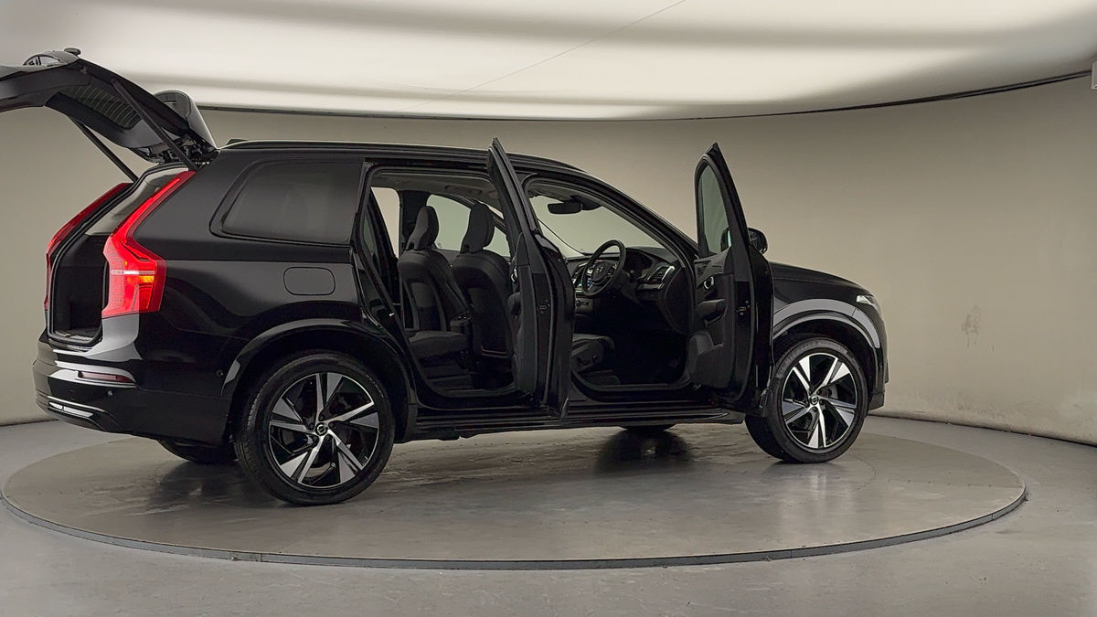 More views of Volvo XC90