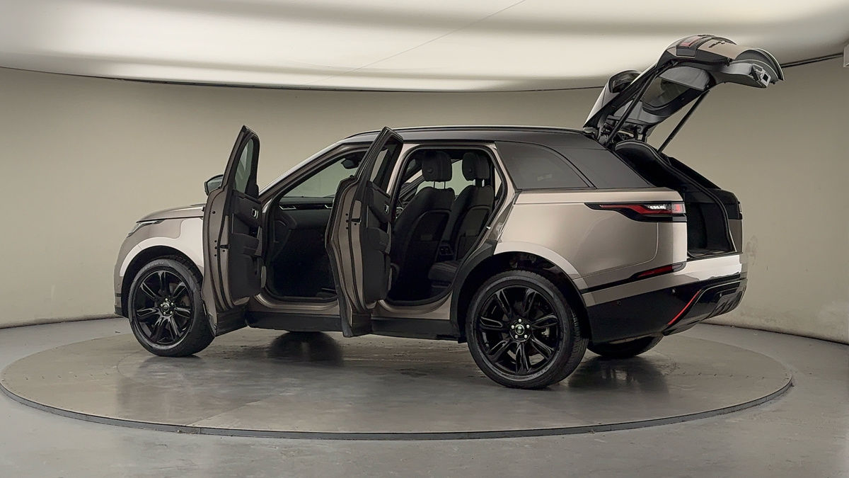 More views of Land Rover Range Rover Velar