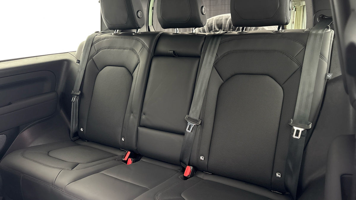 Land Rover Defender 90 Urban Image 8