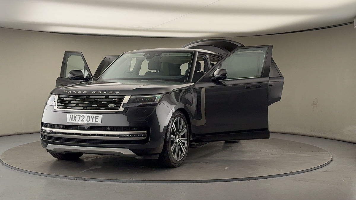 More views of Land Rover Range Rover