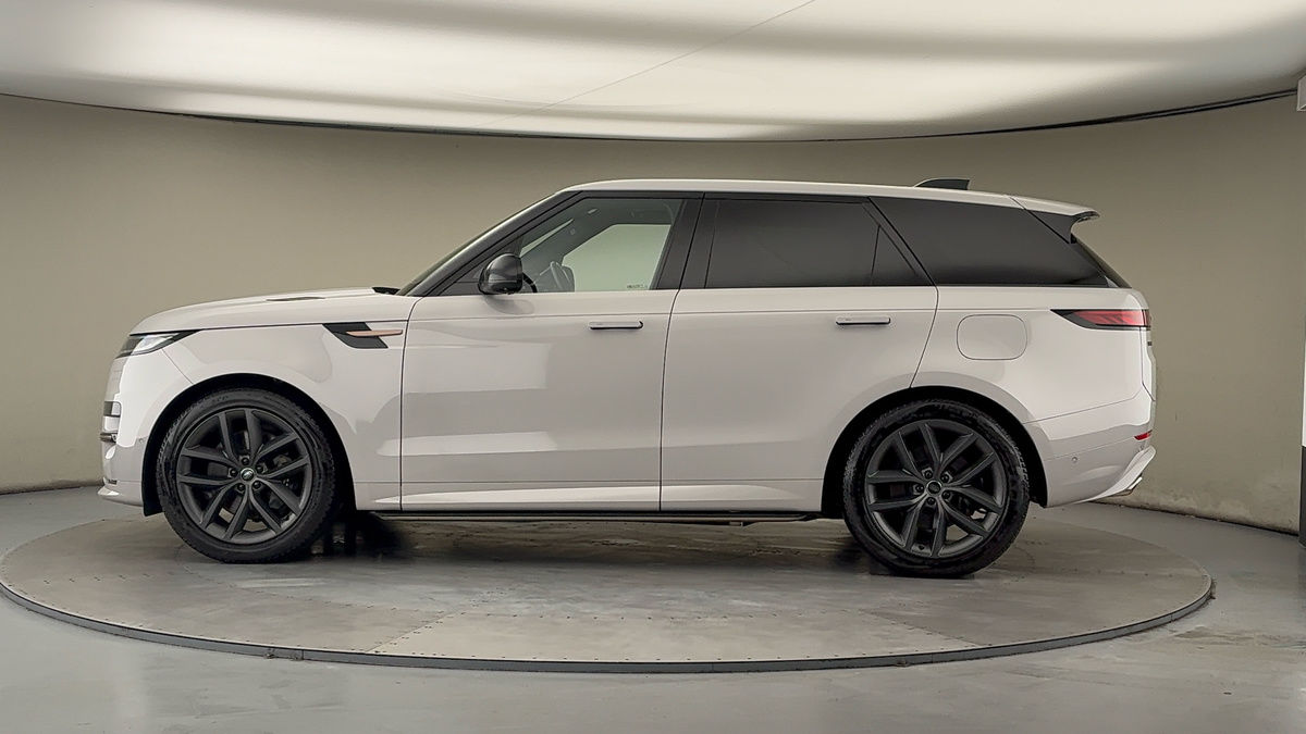 Land Rover Range Rover Sport Image 15