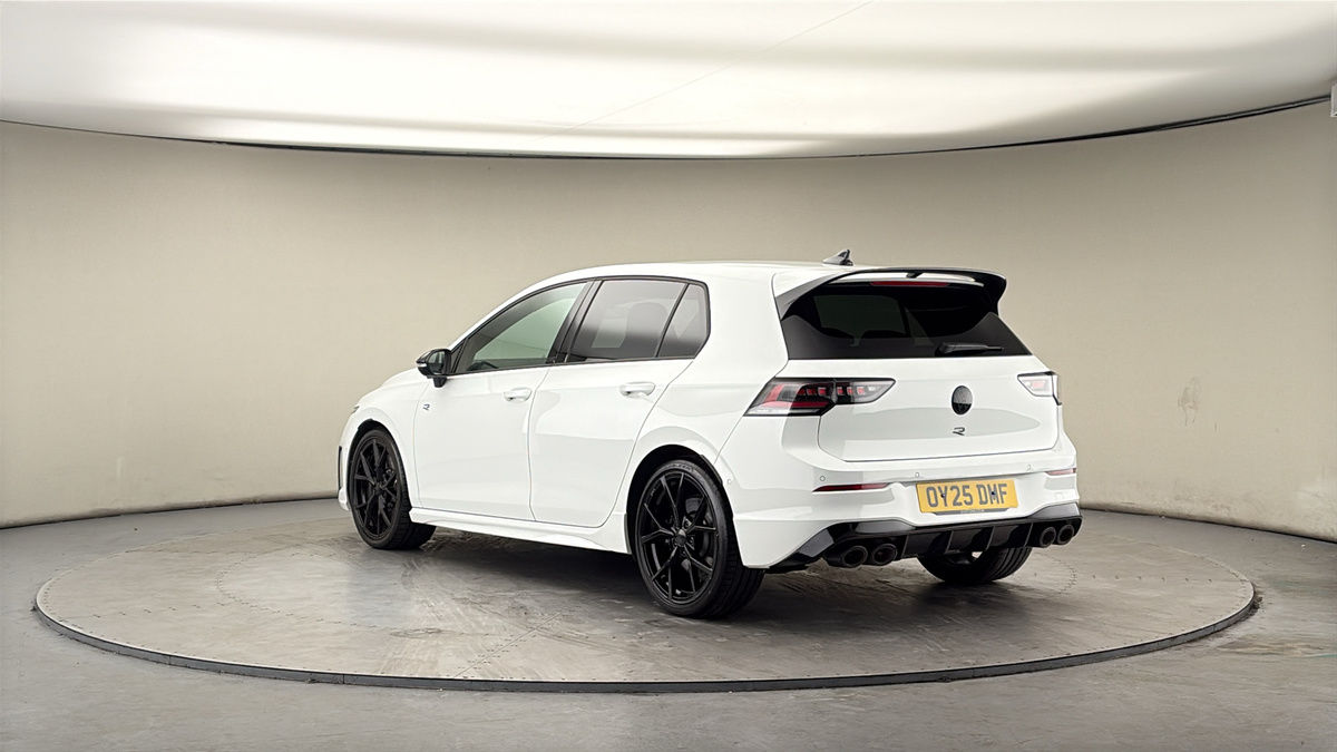 Volkswagen Golf Image 2