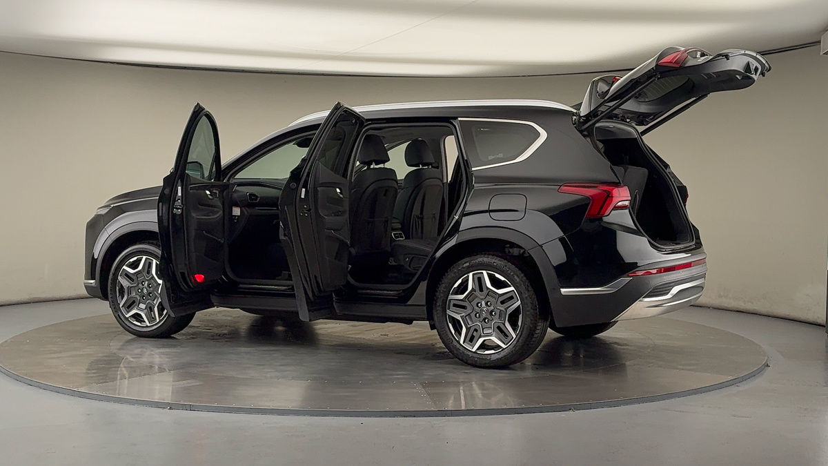 More views of Hyundai Santa Fe