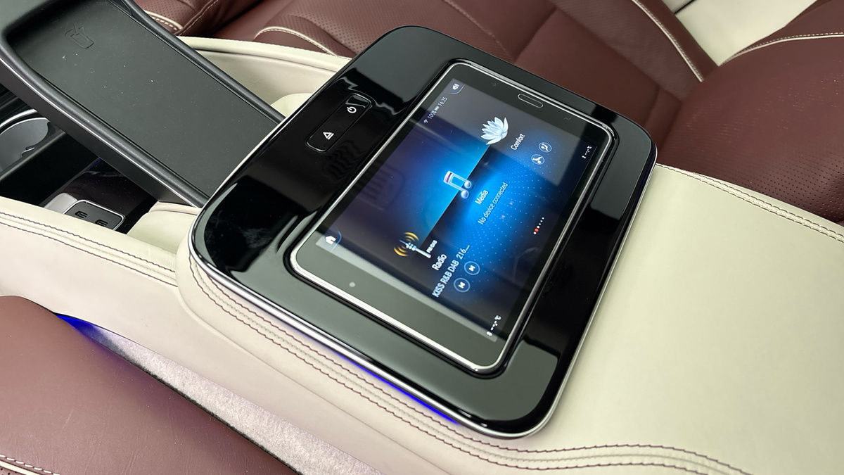 Mercedes-Benz Maybach GLS Image 28