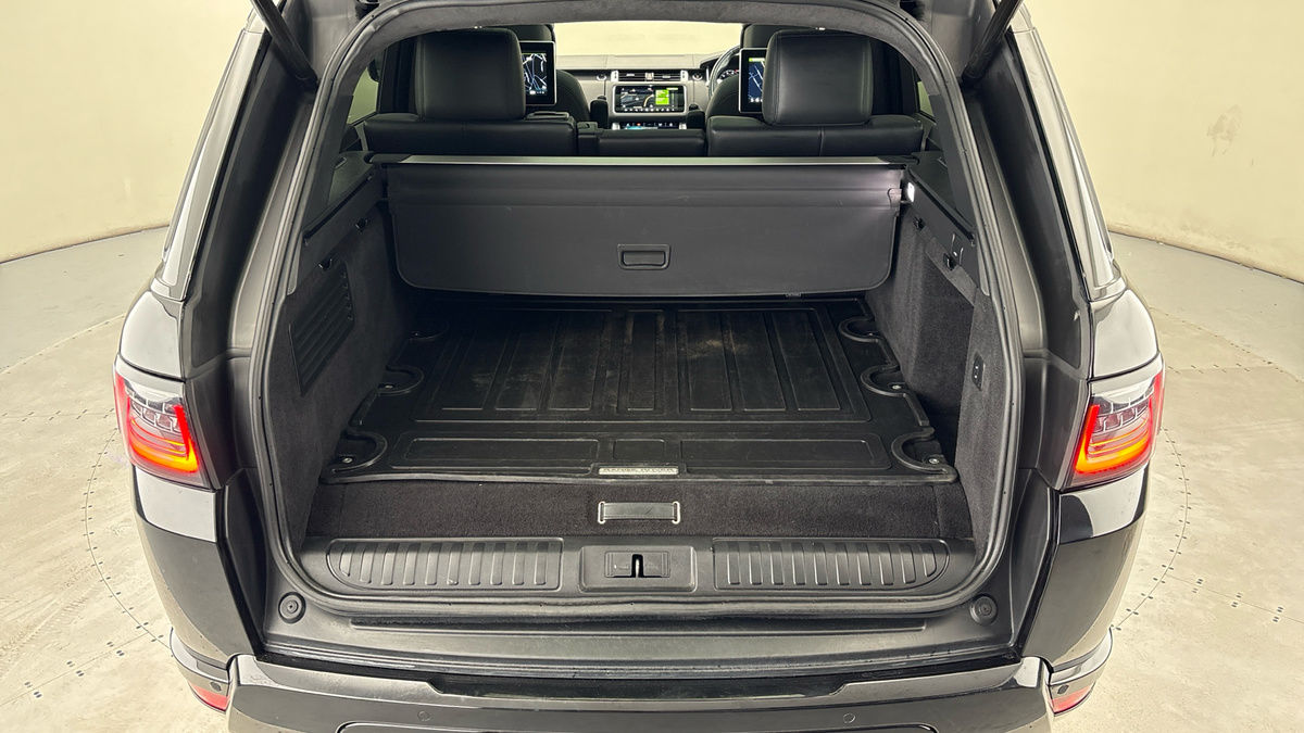 Land Rover Range Rover Sport Image 11