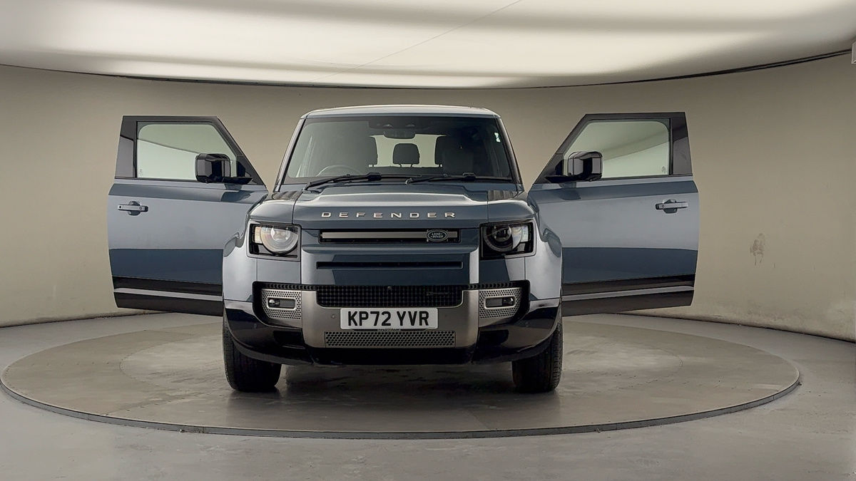 More views of Land Rover Defender 90