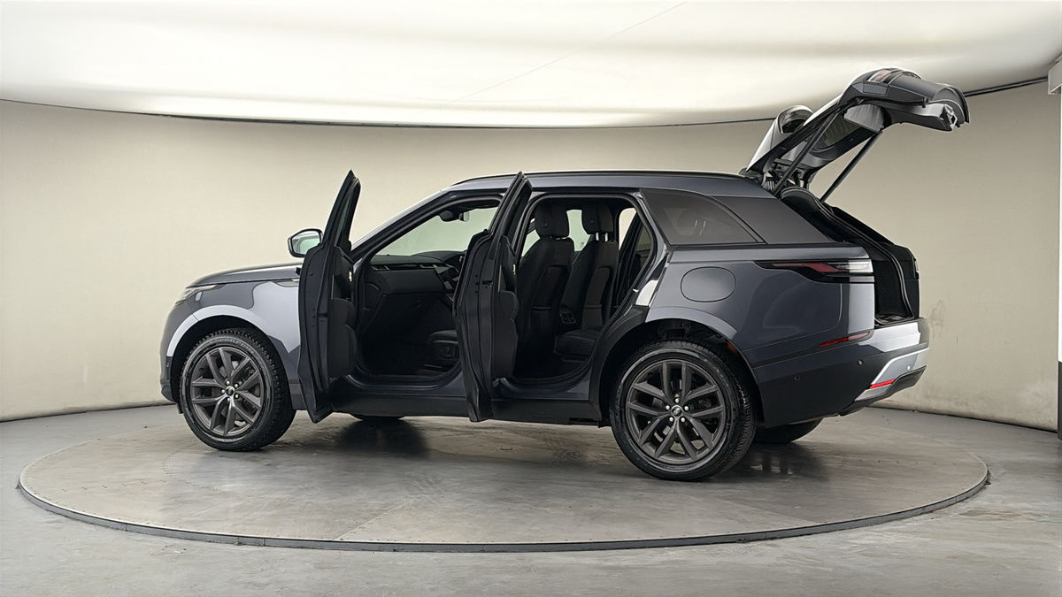 More views of Land Rover Range Rover Velar