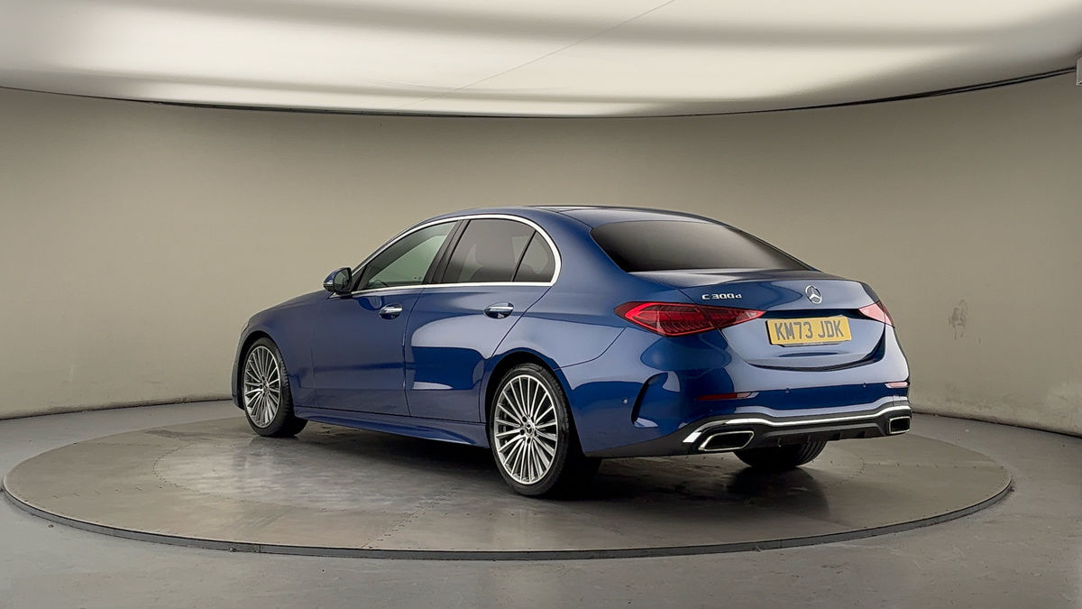 Mercedes-Benz C Class Image 2