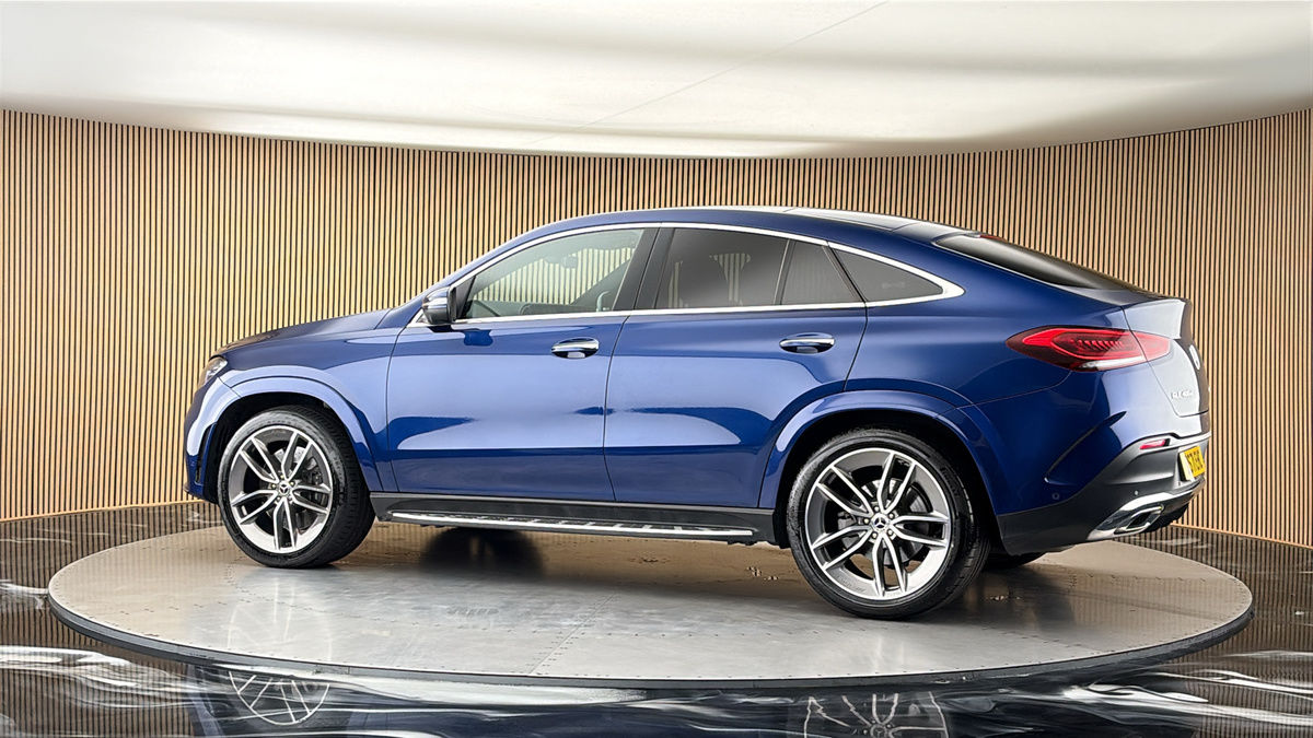 More views of Mercedes-Benz GLE