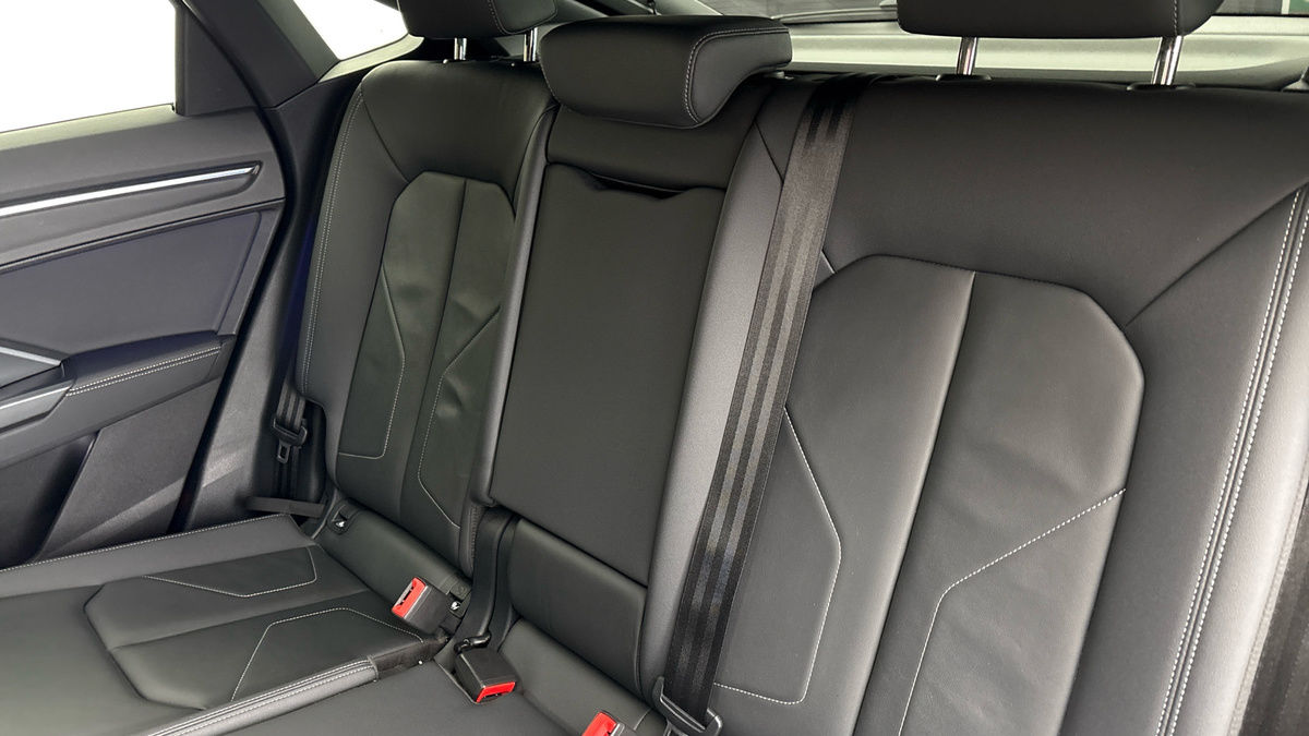 Audi Q3 Image 15