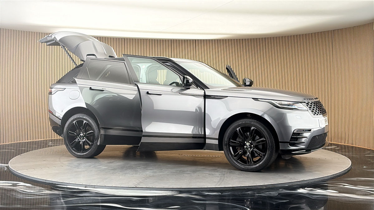 More views of Land Rover Range Rover Velar