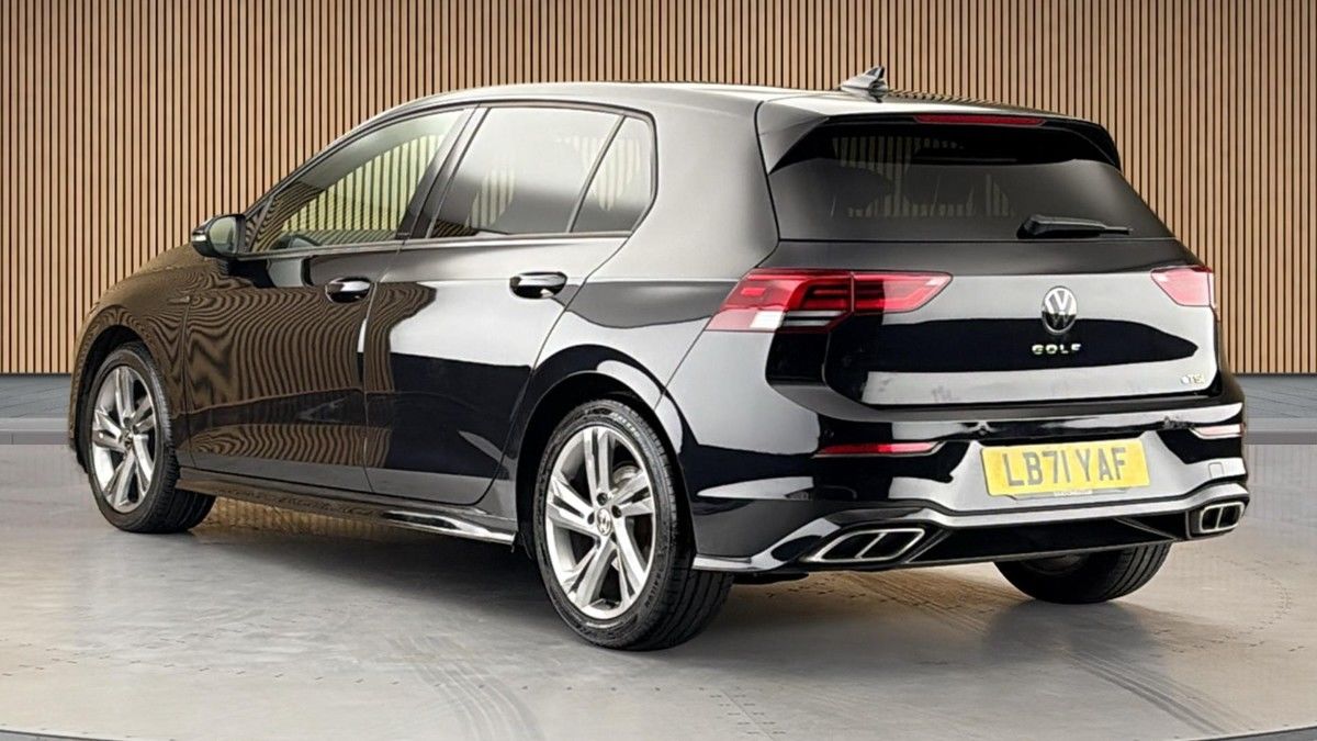 Volkswagen Golf Image 2