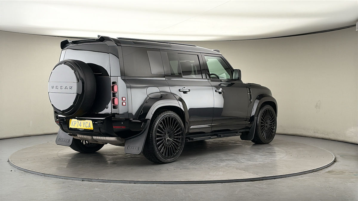 Land Rover Defender 110 Urban Image 21