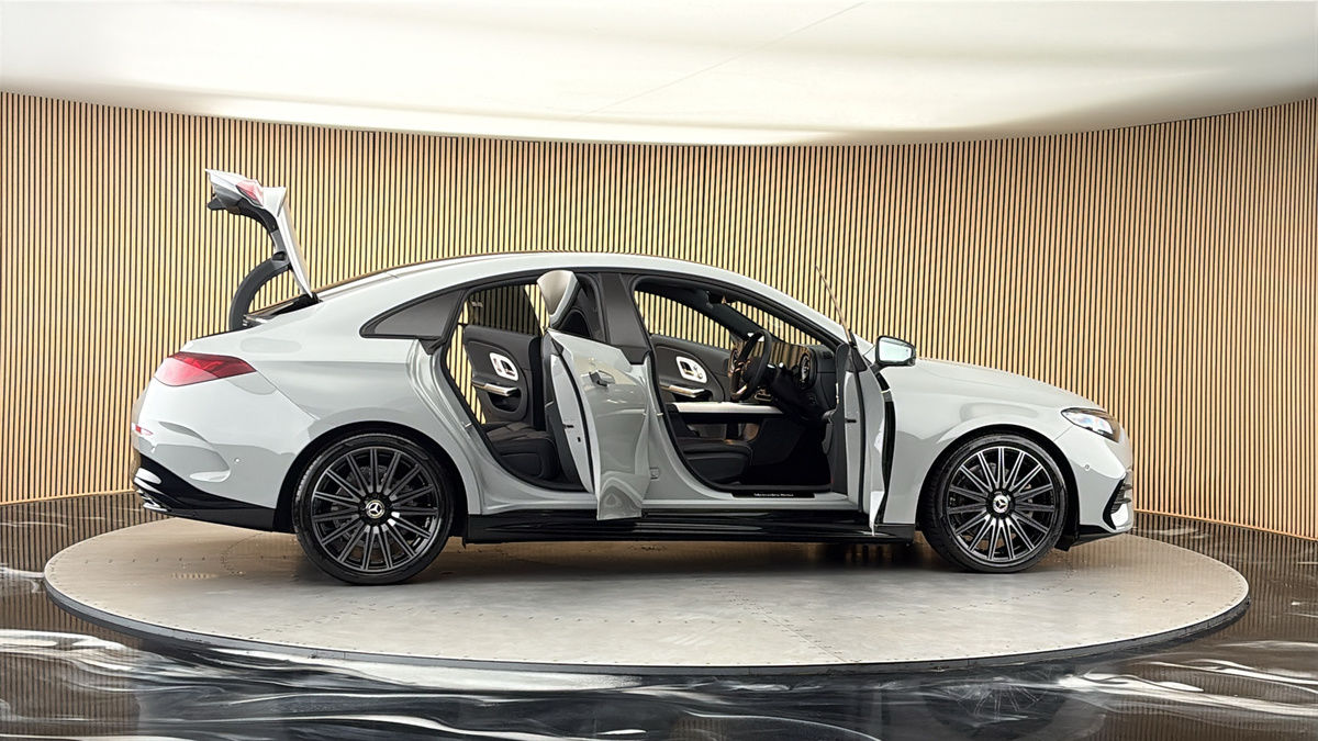 More views of Mercedes-Benz CLA