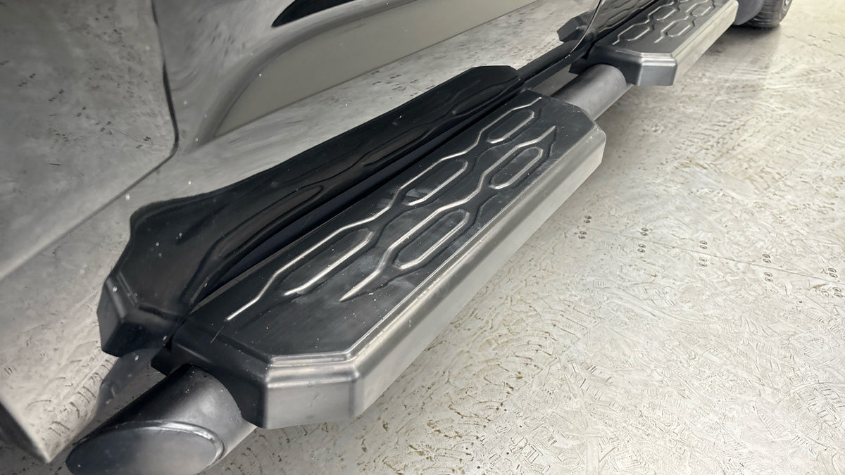 Land Rover Defender 110 Urban Image 26