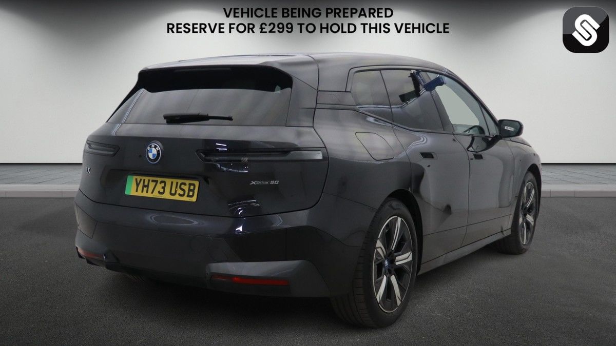 BMW iX Image 4