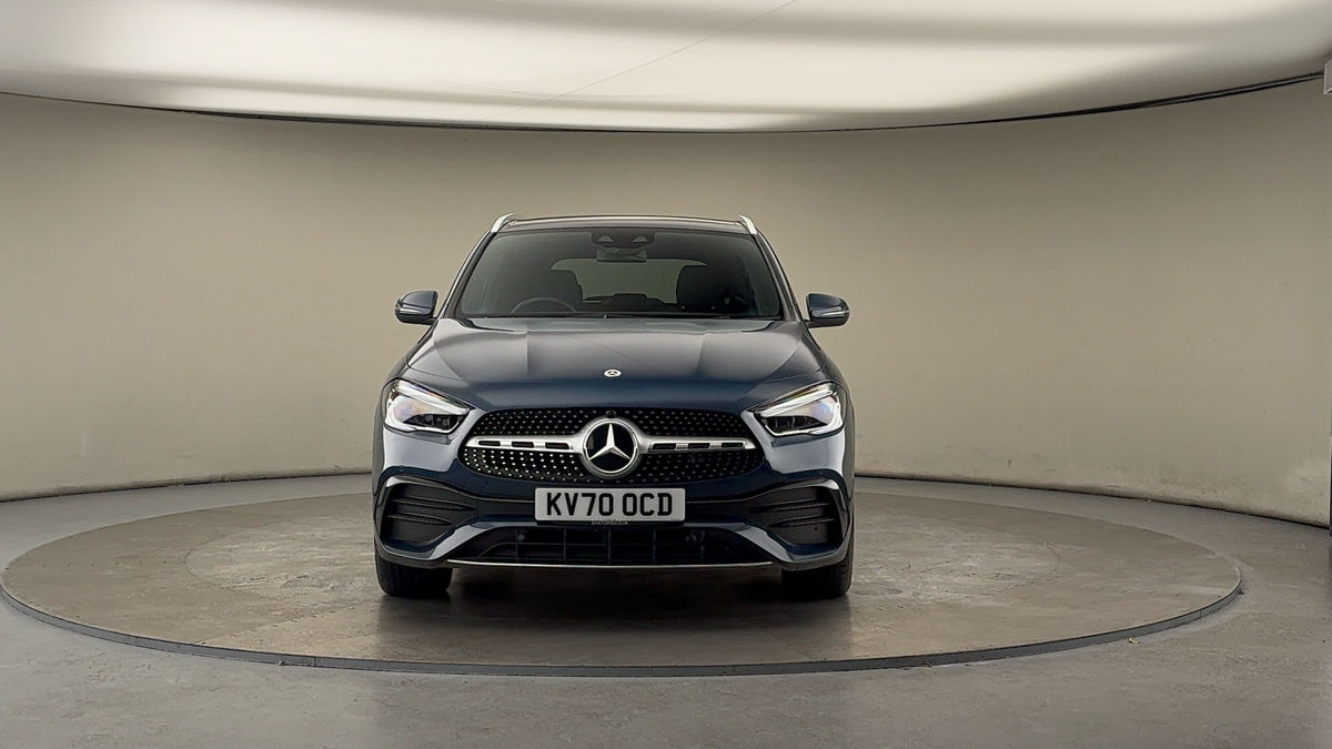 Mercedes-Benz GLA Image 3