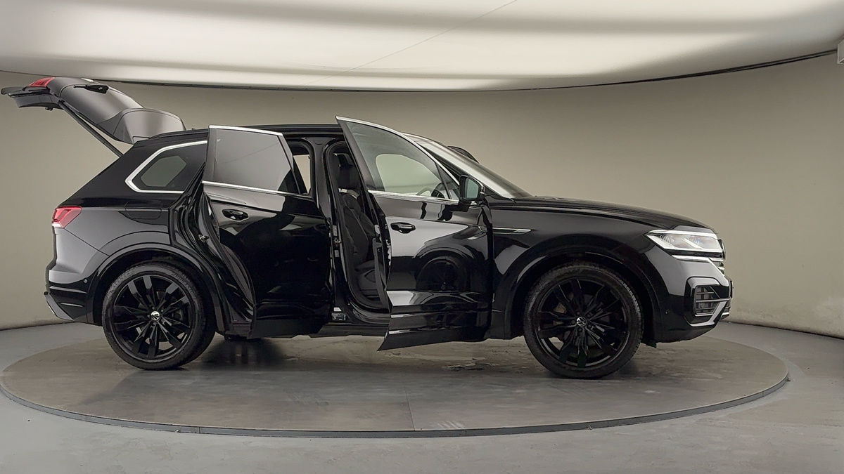 More views of Volkswagen Touareg