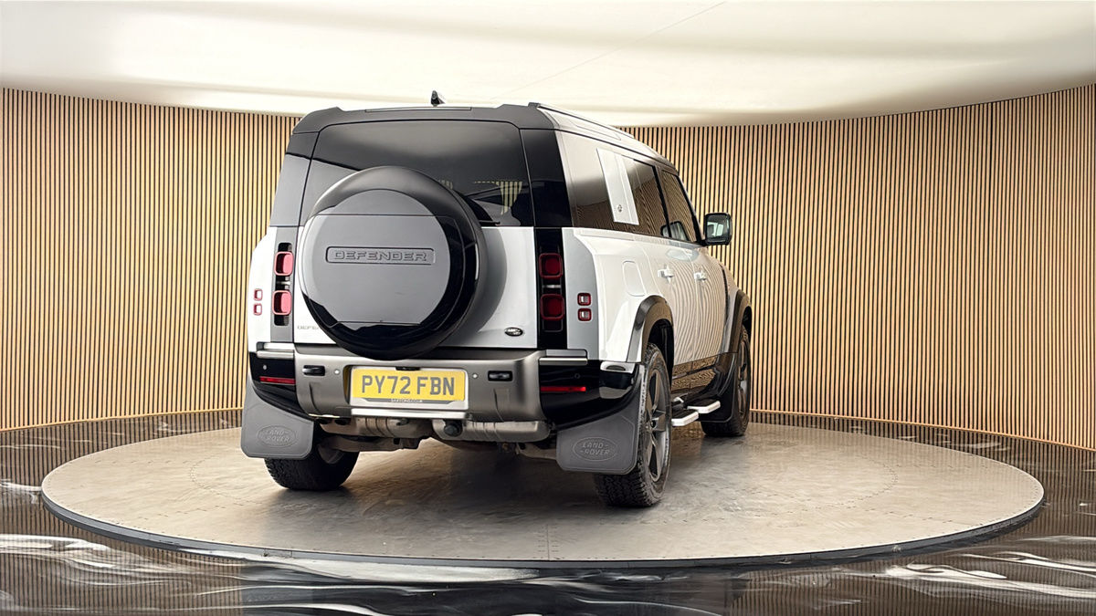 More views of Land Rover Defender 110