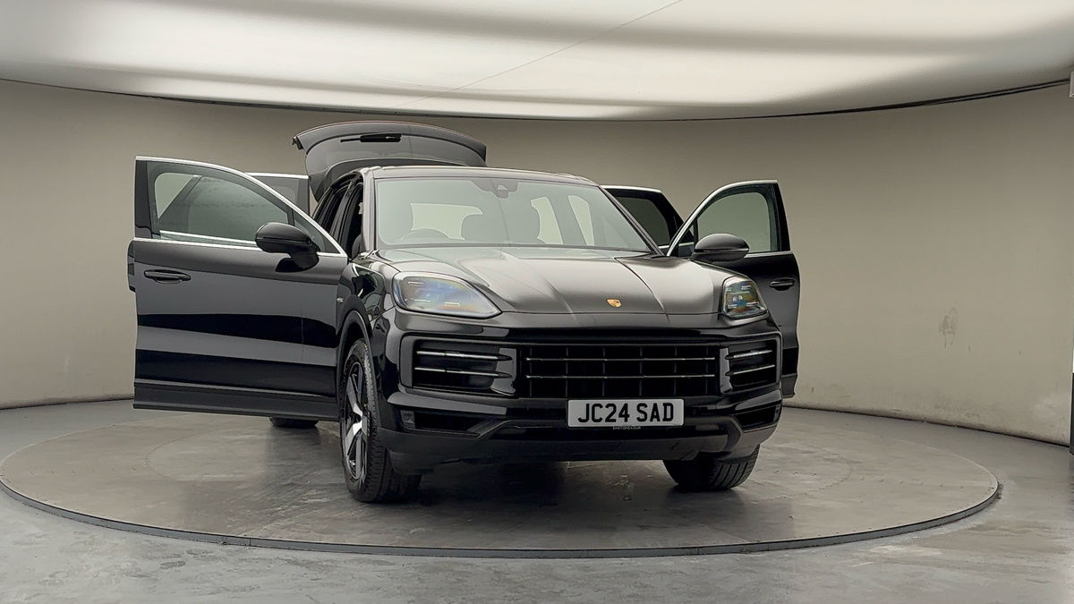 More views of Porsche Cayenne