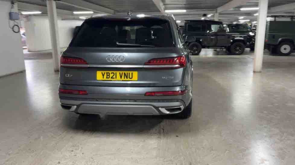 More views of Audi Q7