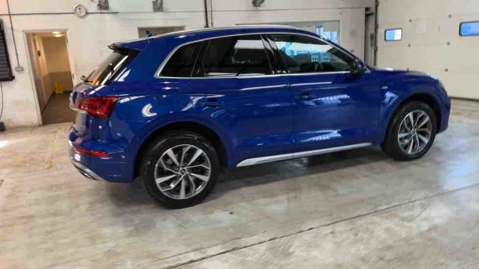 More views of Audi Q5