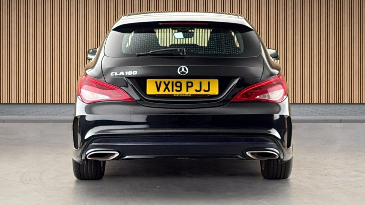 Mercedes-Benz CLA Image 4
