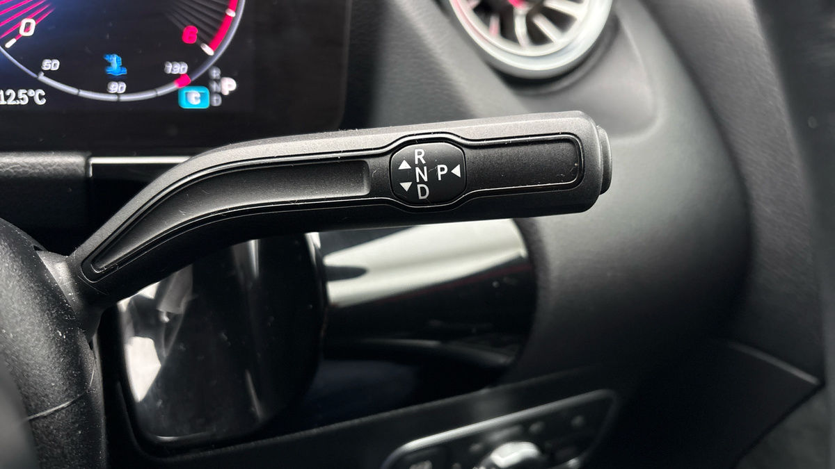 Mercedes-Benz GLA Image 6