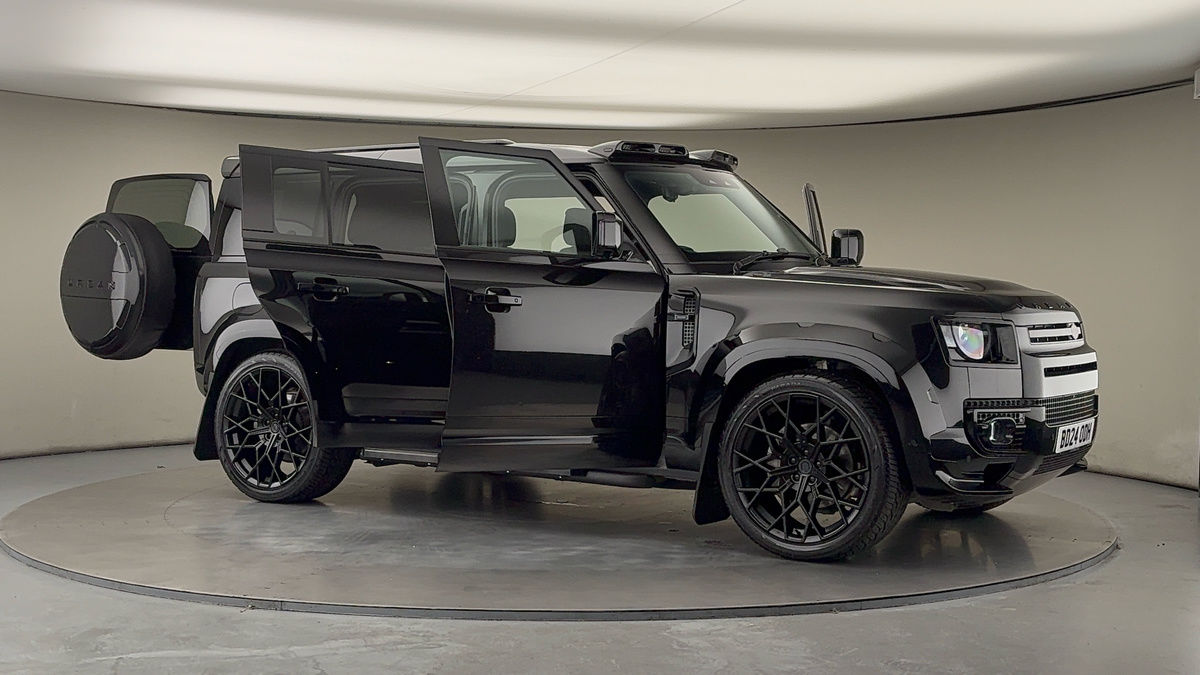 More views of Land Rover Defender 110