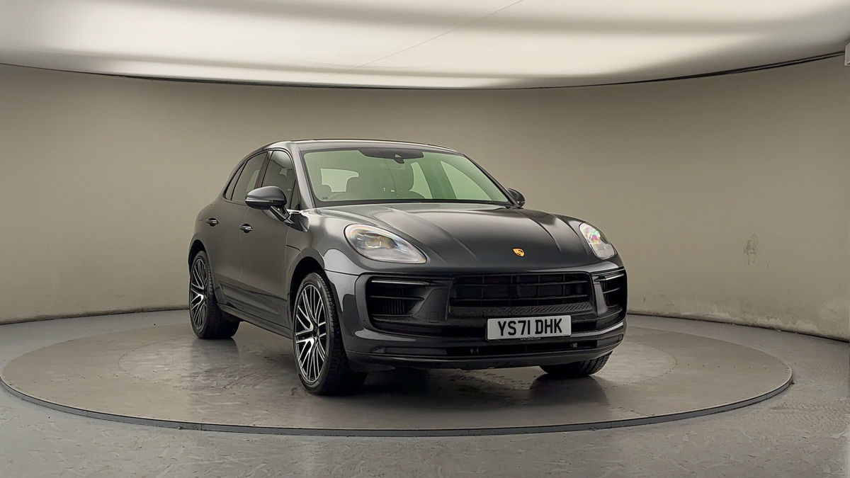 More views of Porsche Macan