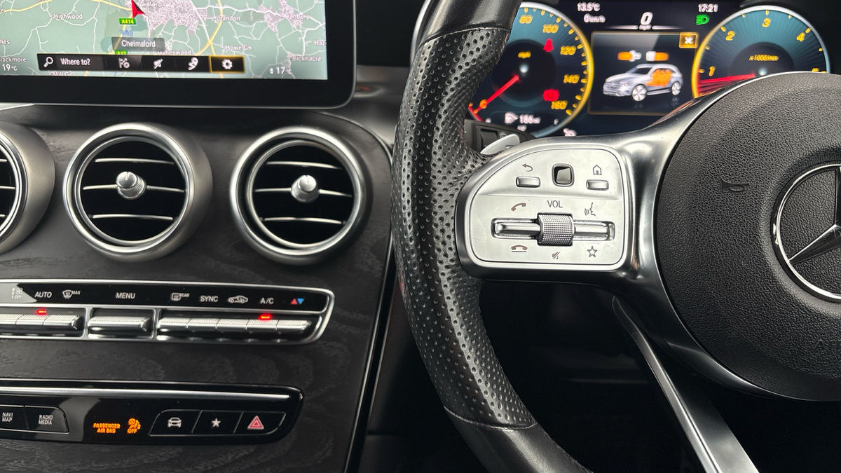 Mercedes-Benz GLC Image 13