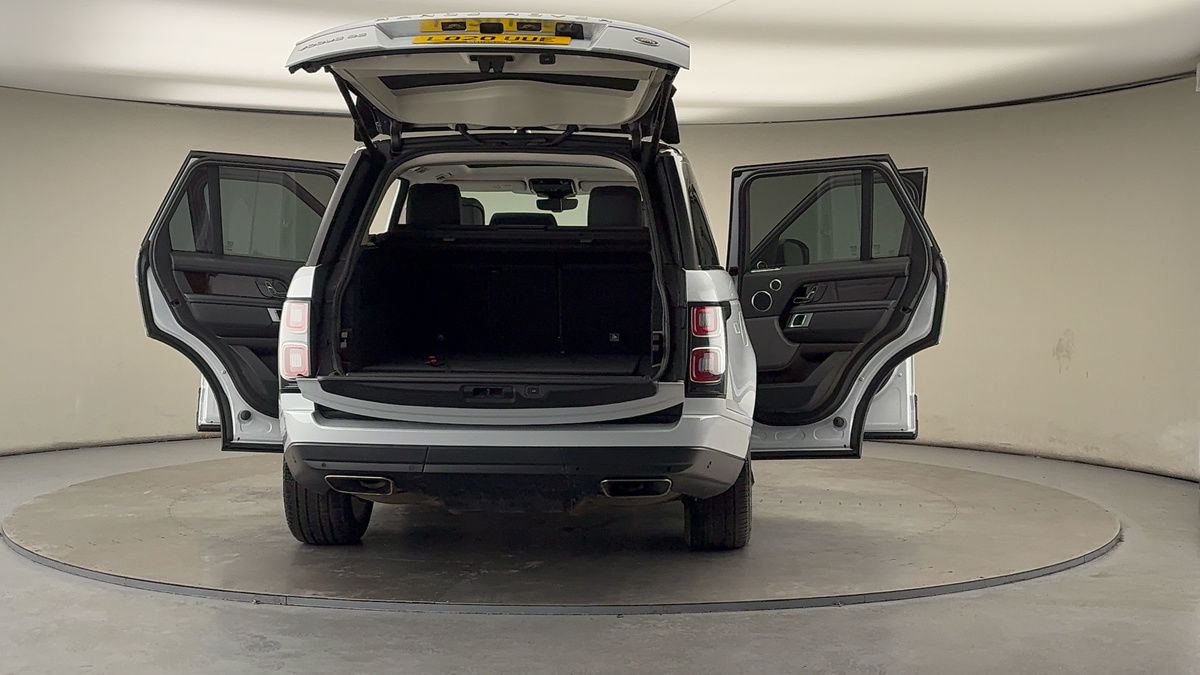 More views of Land Rover Range Rover