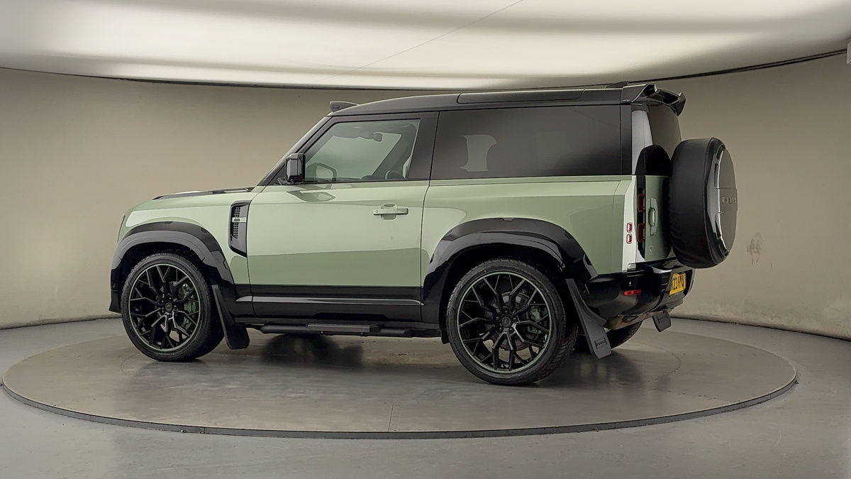 More views of Land Rover Defender 90