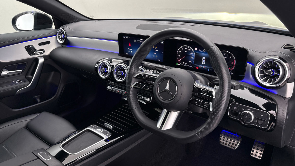 Mercedes-Benz CLA Image 5