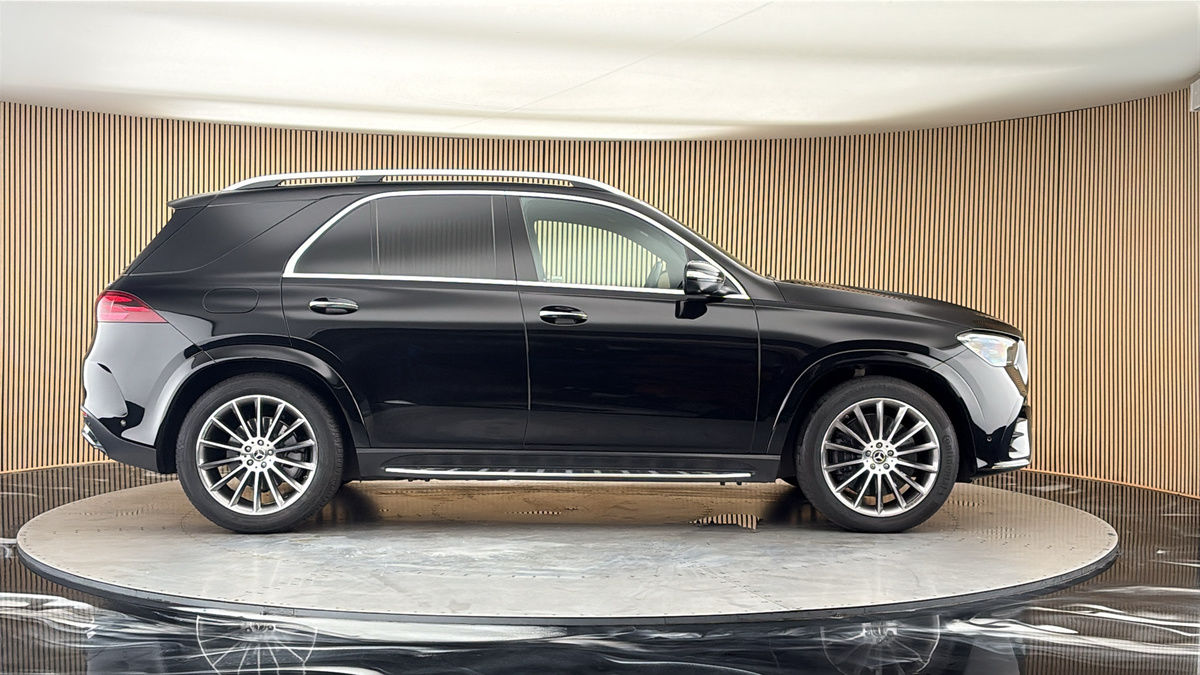 Mercedes-Benz GLE Image 16
