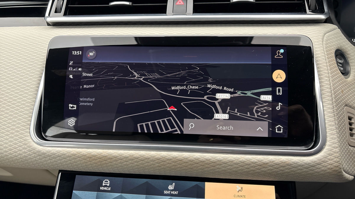 Land Rover Range Rover Velar Image 17