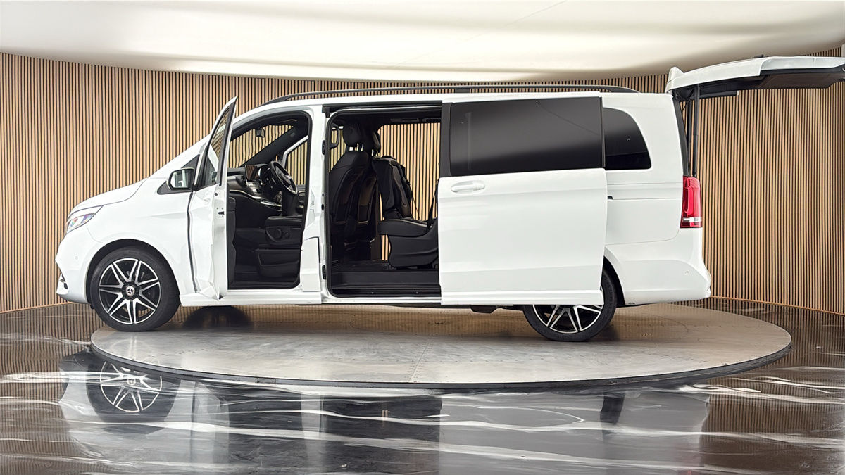 More views of Mercedes-Benz V Class