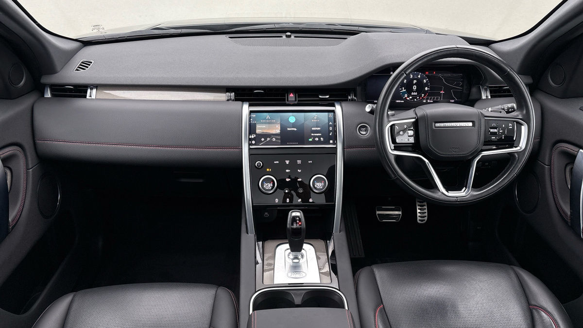 Land Rover Discovery Sport Image 12