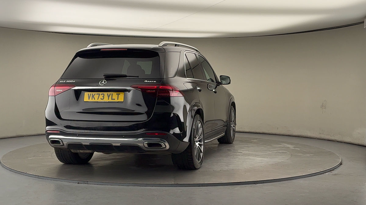 More views of Mercedes-Benz GLE